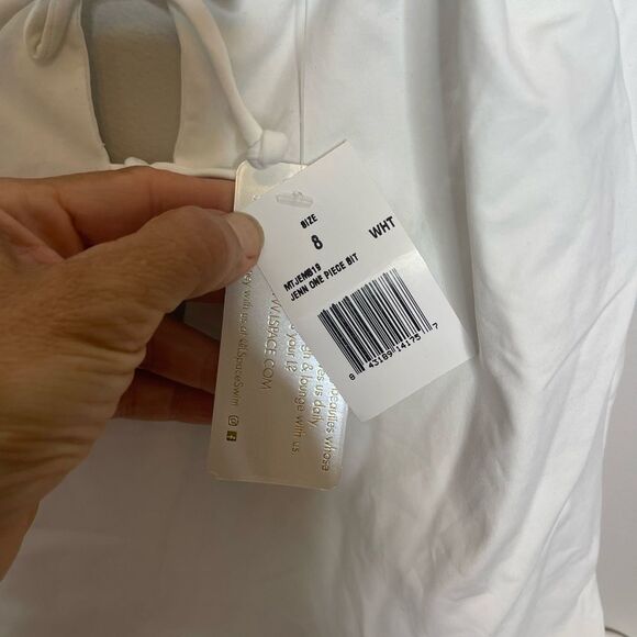 L*SPACE One piece bathing suit swimsuit  WhiteNWT size 8 - Picture 6 of 8